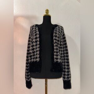Stylish Black and White Houndstooth Sweater
